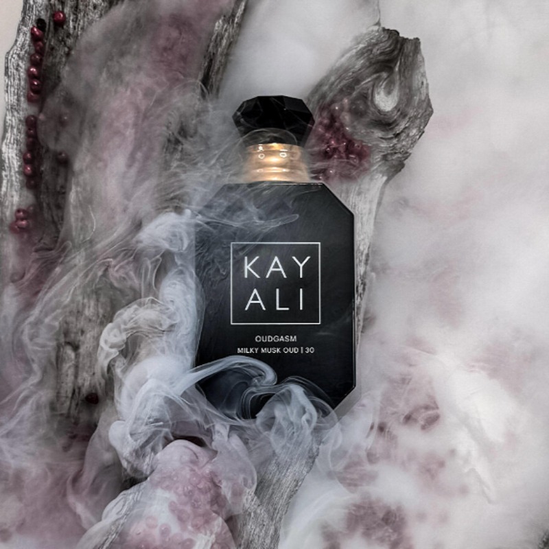 KAYALI Oudgasm Melkachtige Mus - Home Fragrance Vanilla Musk recensie en prijs